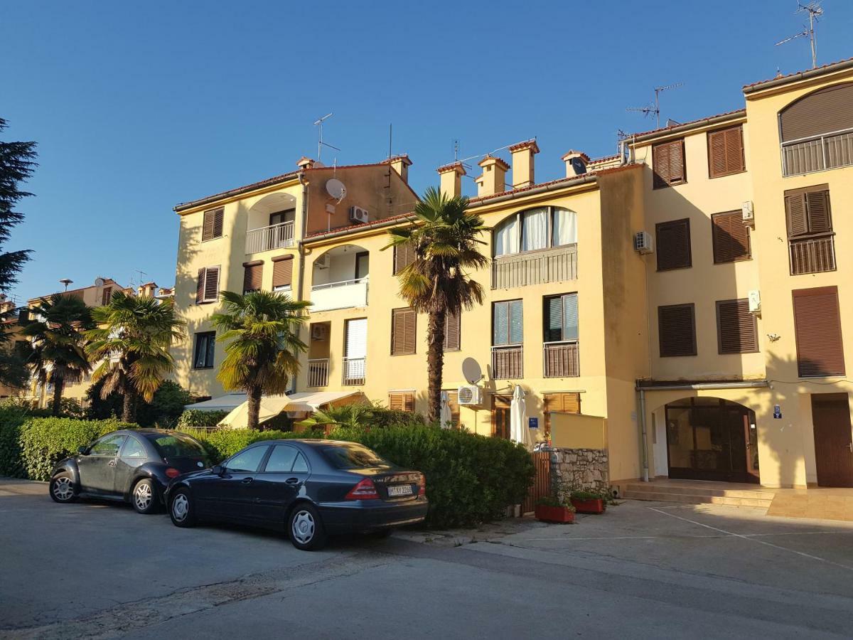 App Mirjana Apartment Novigrad  Ngoại thất bức ảnh